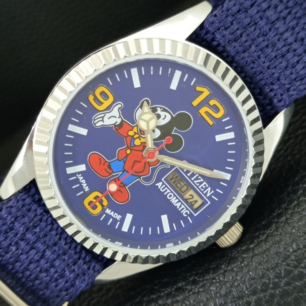 Vintage 1972 Disney Citizen Automatic Mens Silver Watch WDaydate  Blue Accents